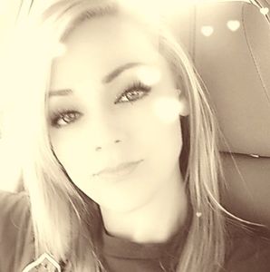 Meet your Posher, Tiffany